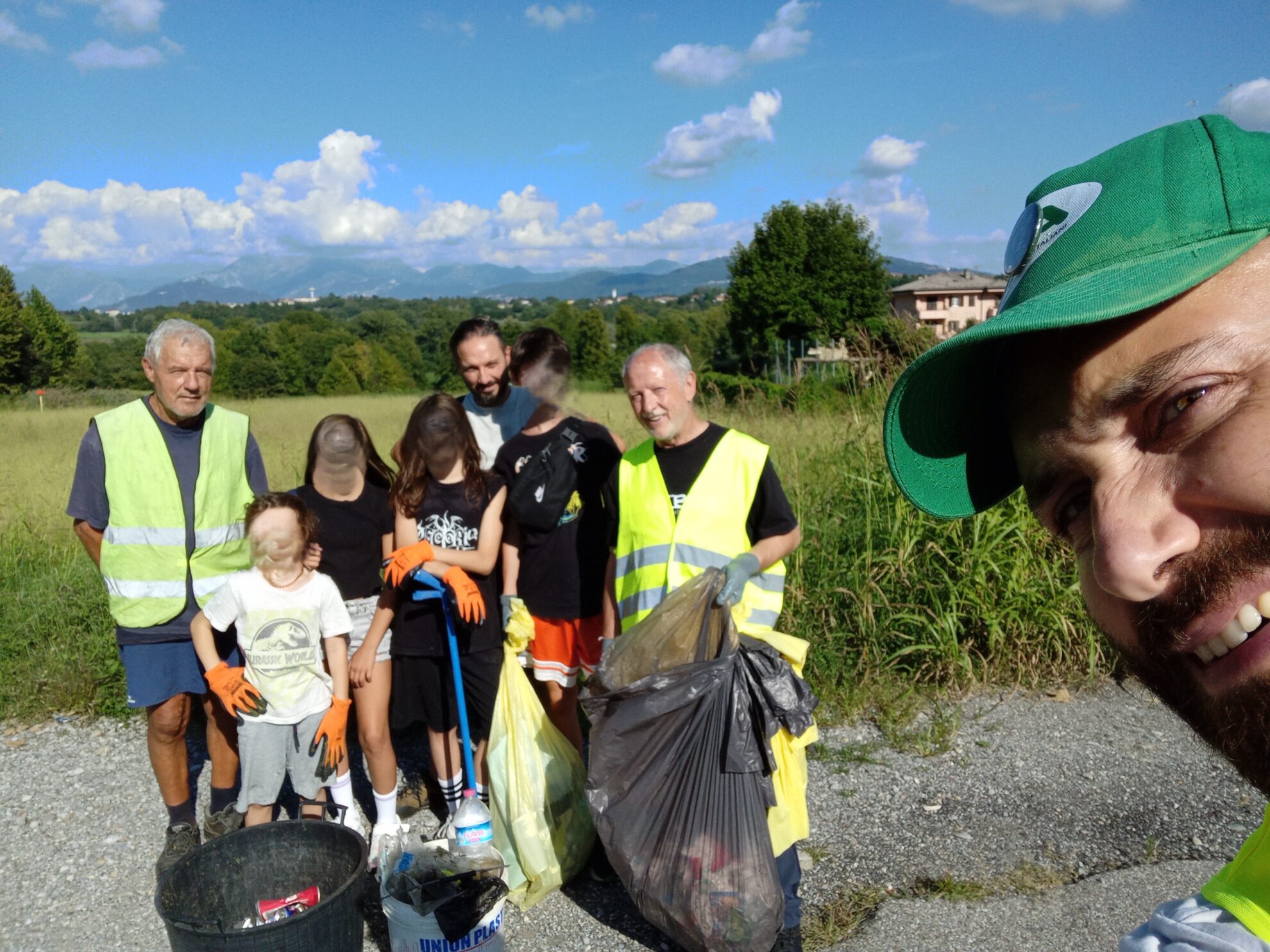 Giornata del Verde a Lambrugo: l'impegno concreto di volontari e associazioni per il territorio