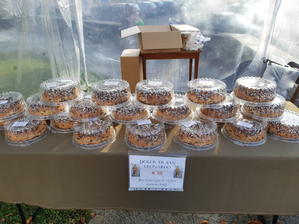 Vendita dei dolci San Leonardo