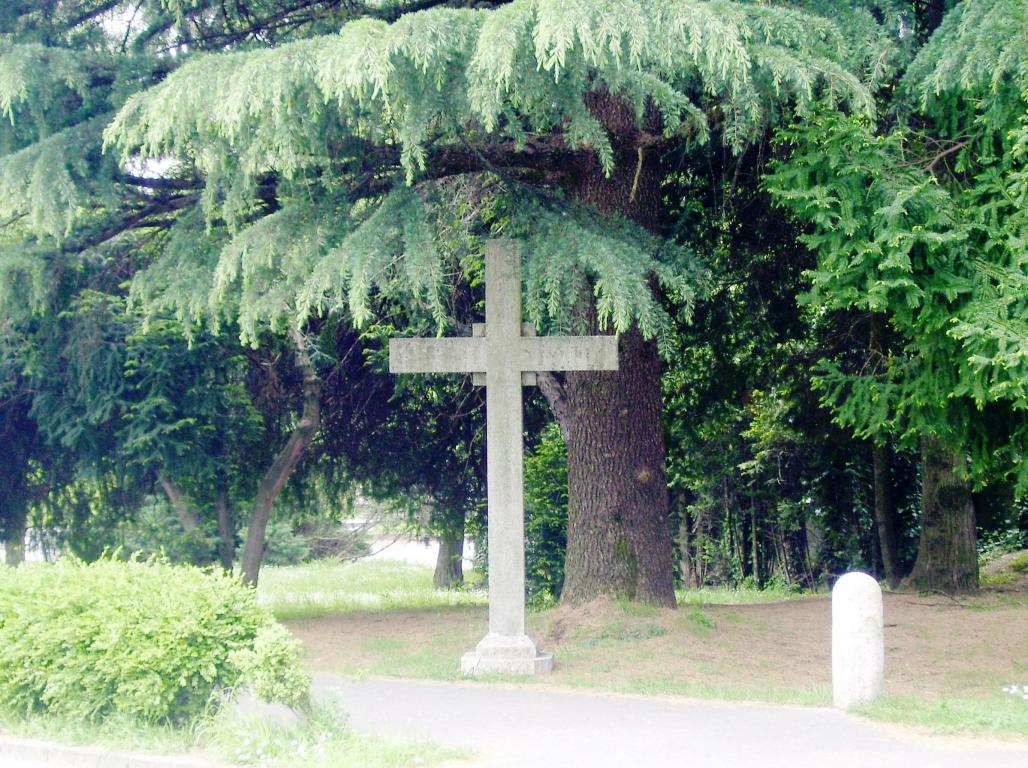 Croce cimitero di Capiago